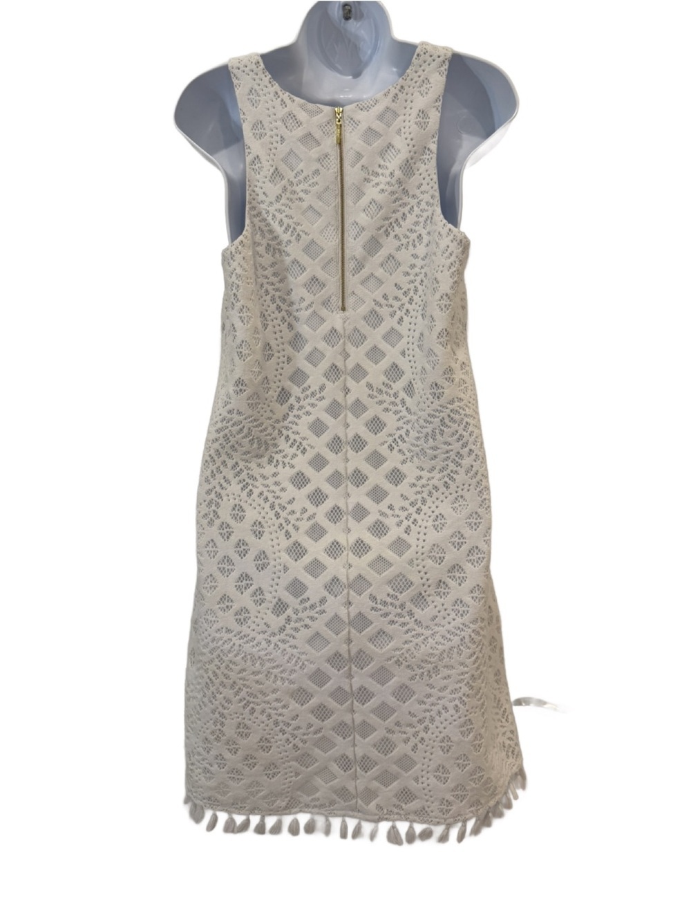 Lilly Pulitzer Marquette Sleeveless Dress. Medium - Picture 4 of 10